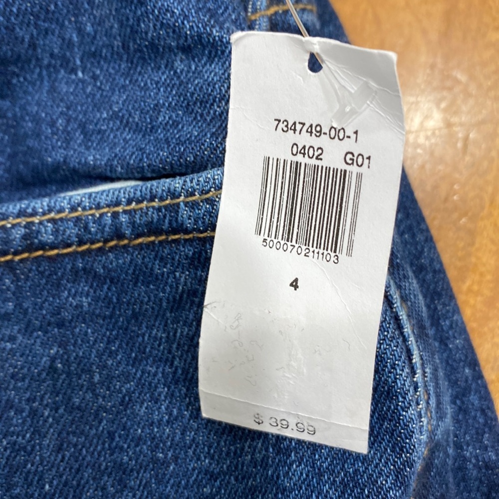 NWT. Old Navy, Women’s size 4 jeans. - Picture 3 of 9